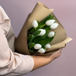 Букет из 9 белых тюльпанов