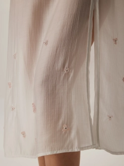 Комбине АУРА, белый с вышивкой