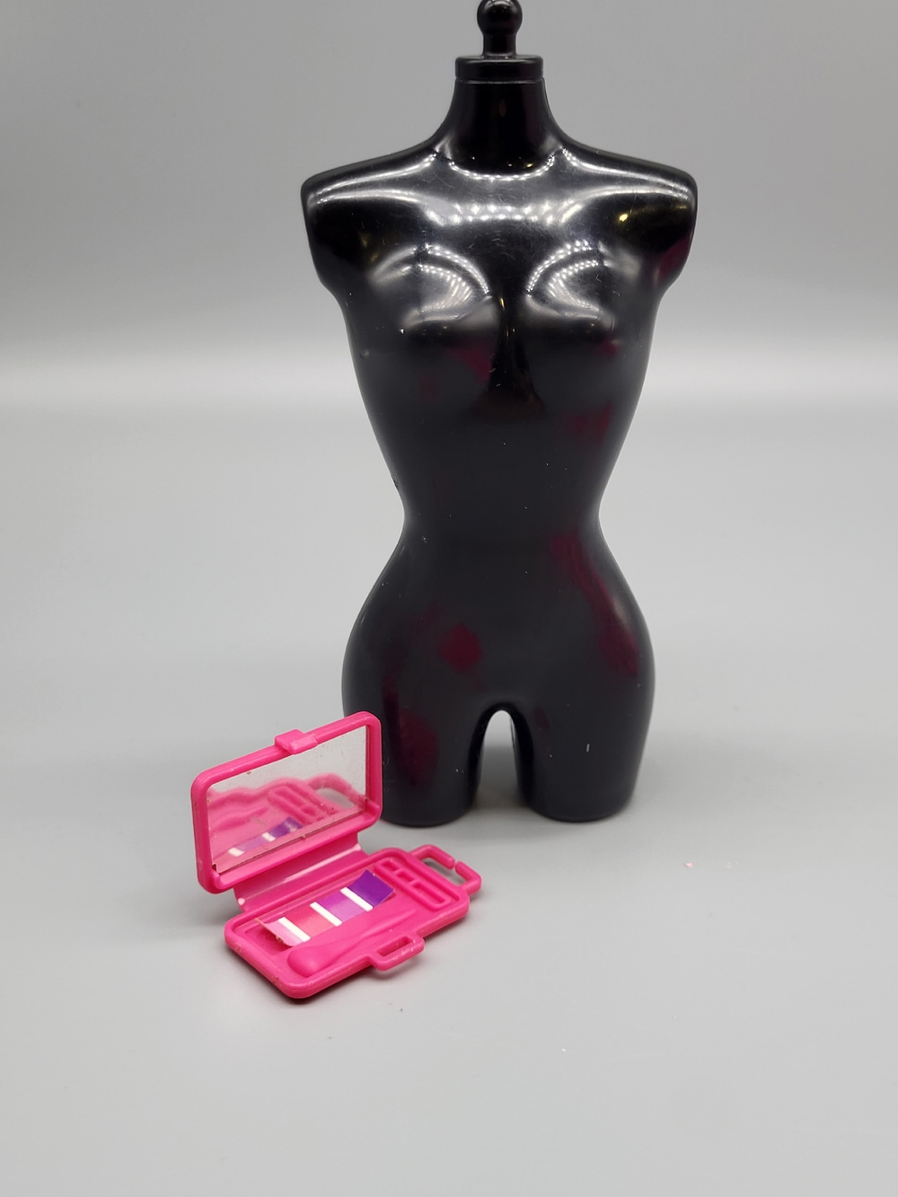 Аксессуар для куклы Барби винтаж - косметичка 0520