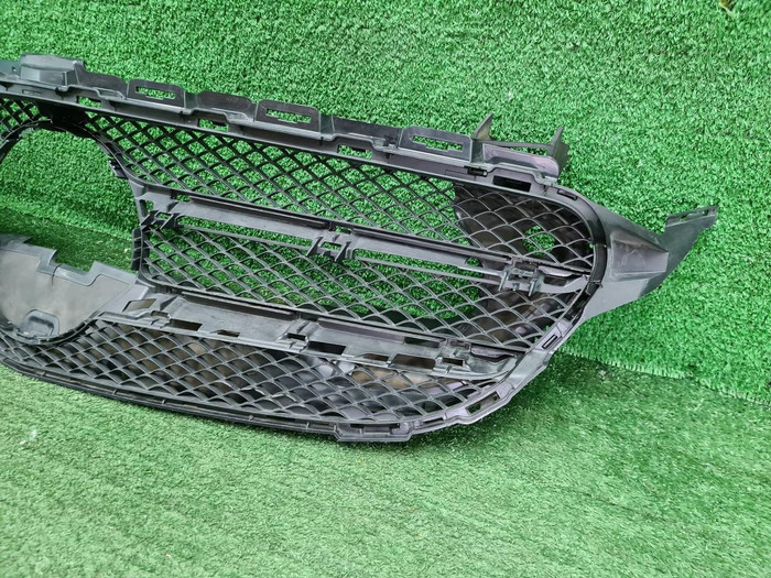 Решетка радиатора Mercedes C W205 (2014-2018)