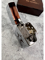 Зажигалка подарочная бензиновая Суетолог