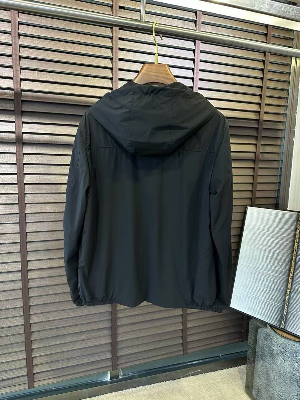 Ветровка Kiton