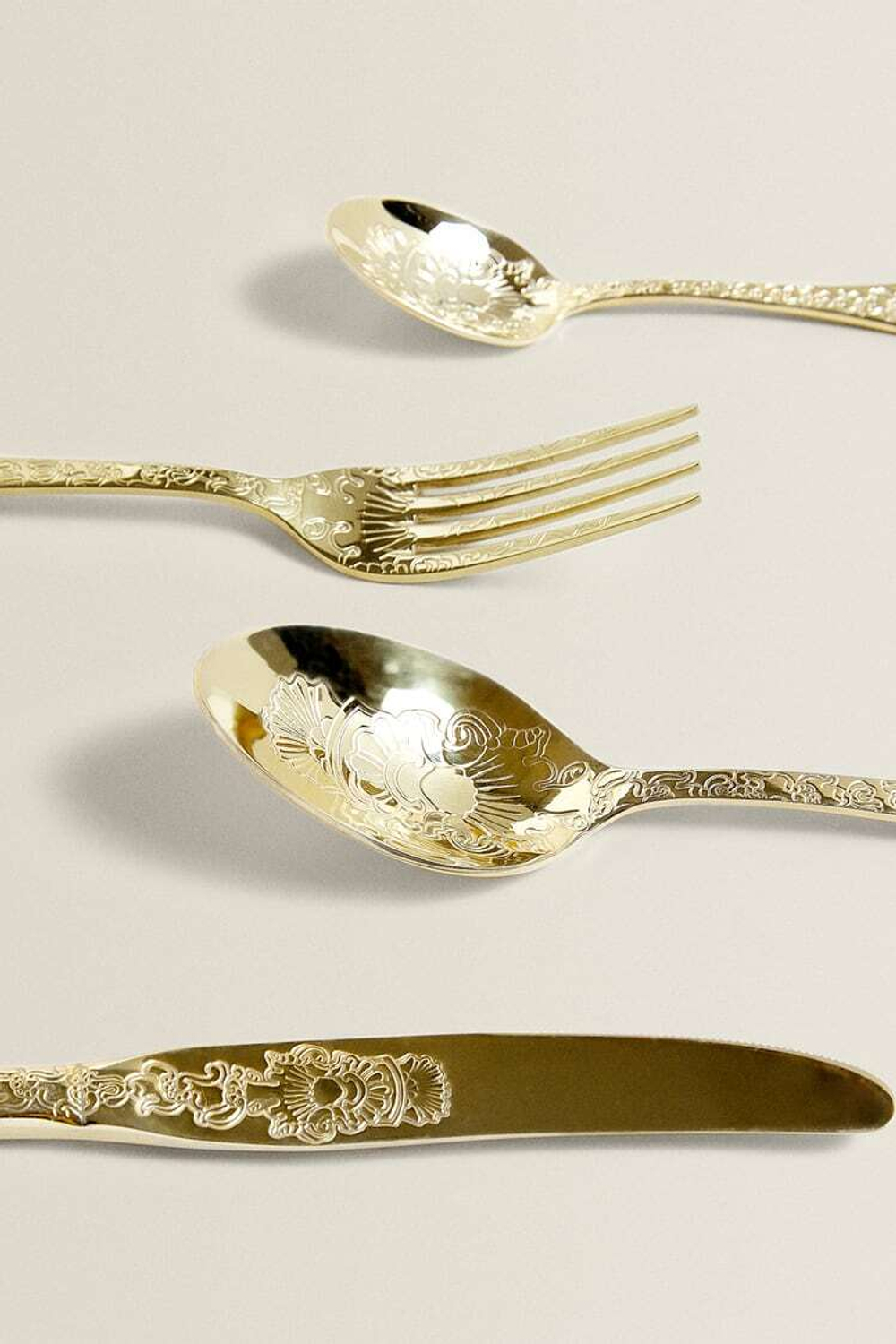 ZARA HOME ЛОЖКА С РЕЛЬЕФНЫМ УЗОРОМ, ЗОЛОТОЙ