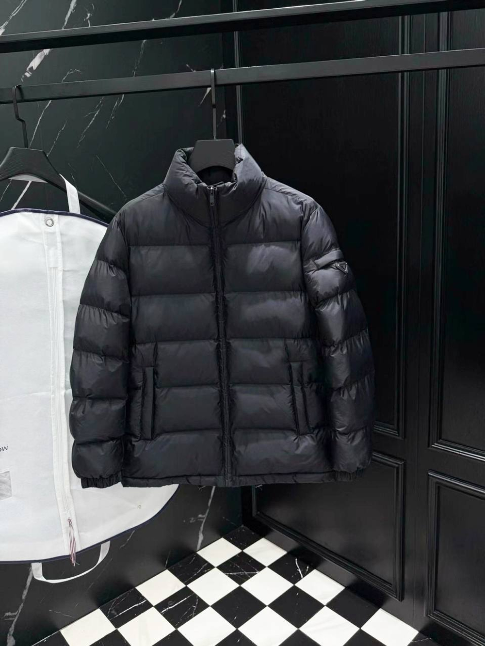 Пуховик Prada