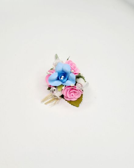 Бутоньерка с цветами на булавке, голубая с розовым