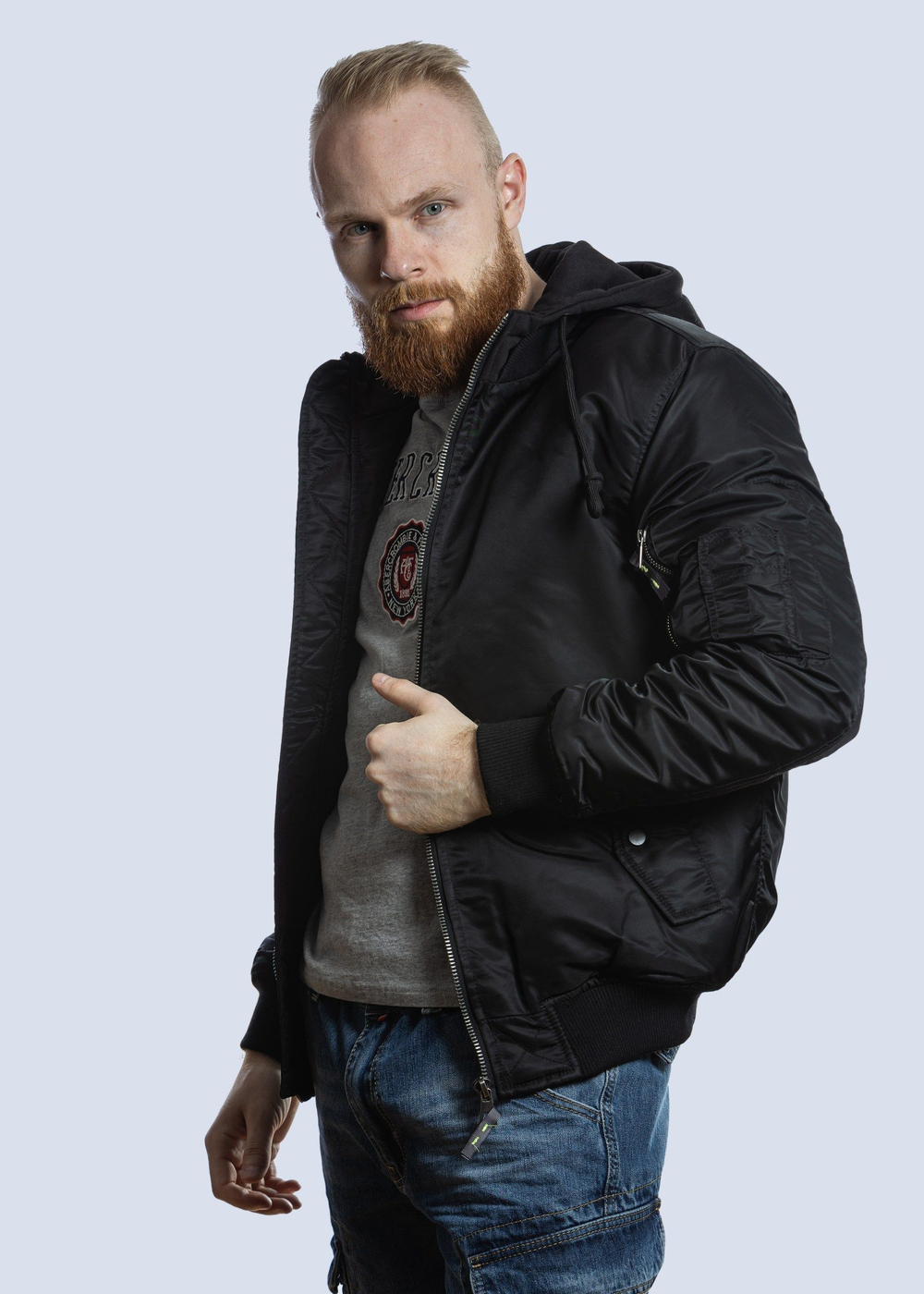 Мужской бомбер с капюшоном JU-02