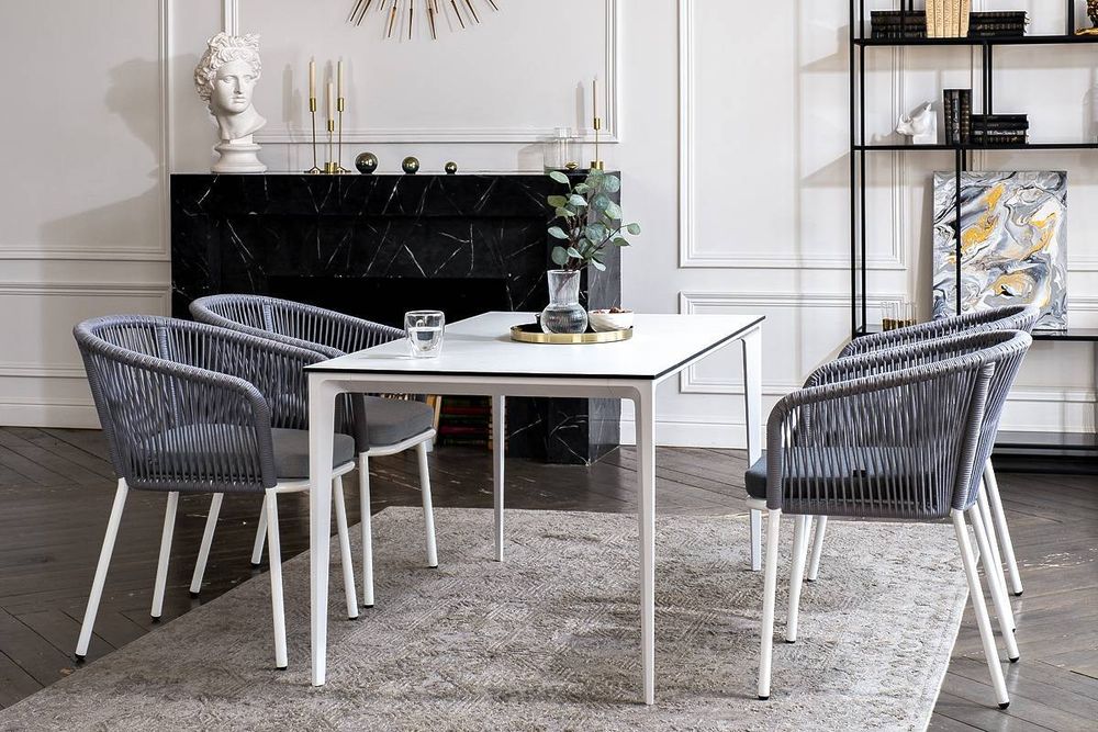 "Малага" обеденная группа на 4 персоны со стульями "Марсель", каркас белый, роуп светло-серый