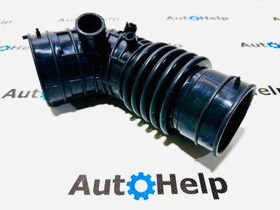 Патрубок воздушного фильтра 16578-EB70A Nissan Navara D40T YD25DDTI