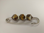 Булавка брошь "Коричневые камешки" для кардигана, пальто, платков, костюмов, шарфа, одежды .Цвет коричневый.