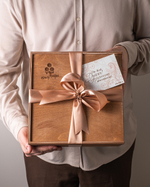 Подарочный набор сладостей в закрытом деревянном ящике №1