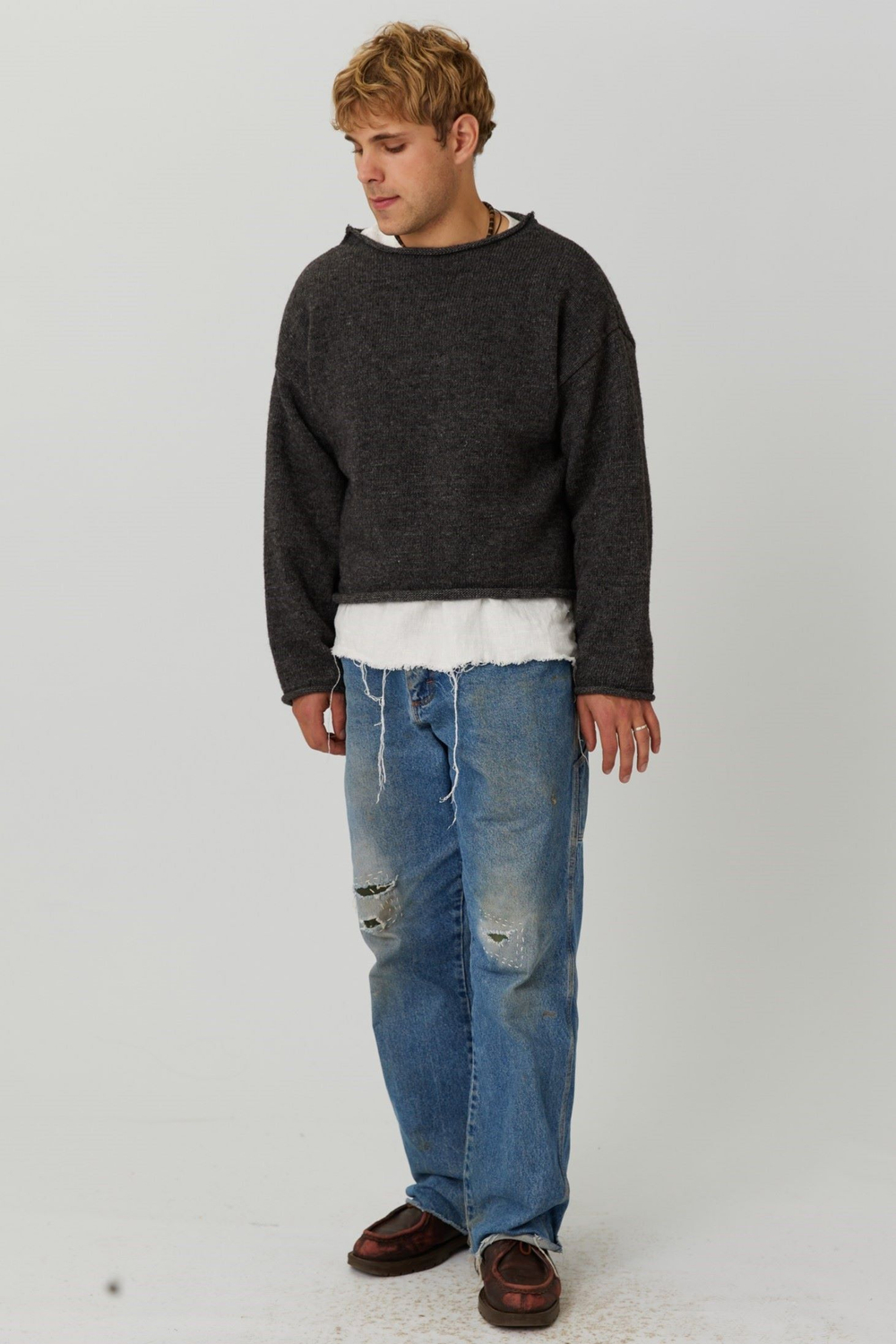 Рыбацкий свитер из шерсти темно-серого цвета