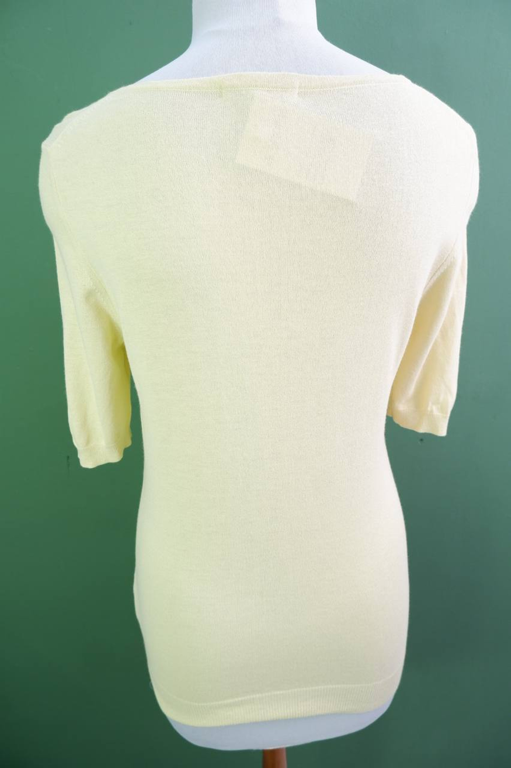 Кардиган Uniqlo солнечного оттенка, маркировка М, визуально 46 размер