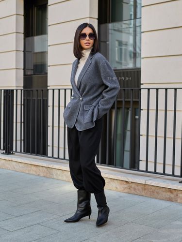 Двубортный серый жакет из кашемира