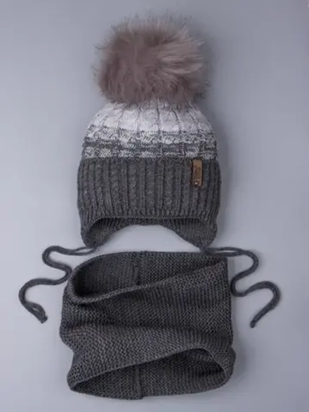 Шапка для мальчика зимняя вязаная и снуд