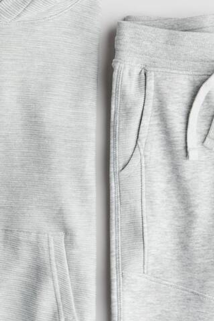 H&M Комплект из толстовки с капюшоном и брюк-джоггеров, светло-серый