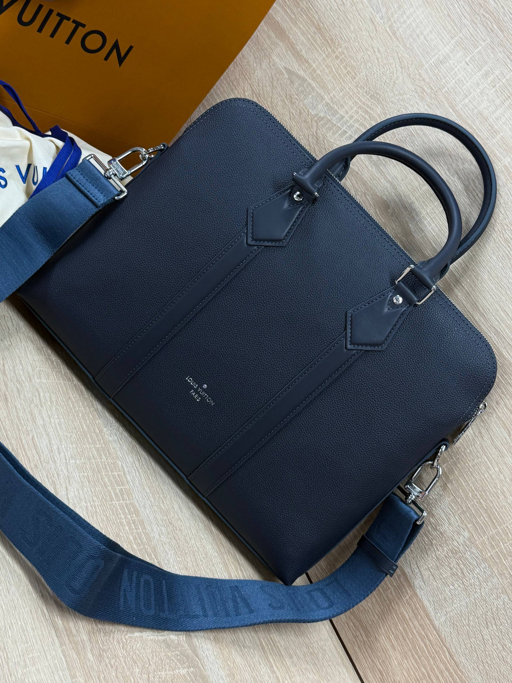 Деловая сумка Louis Vuitton