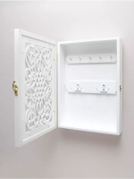 Ключница настенная в прихожую закрытая