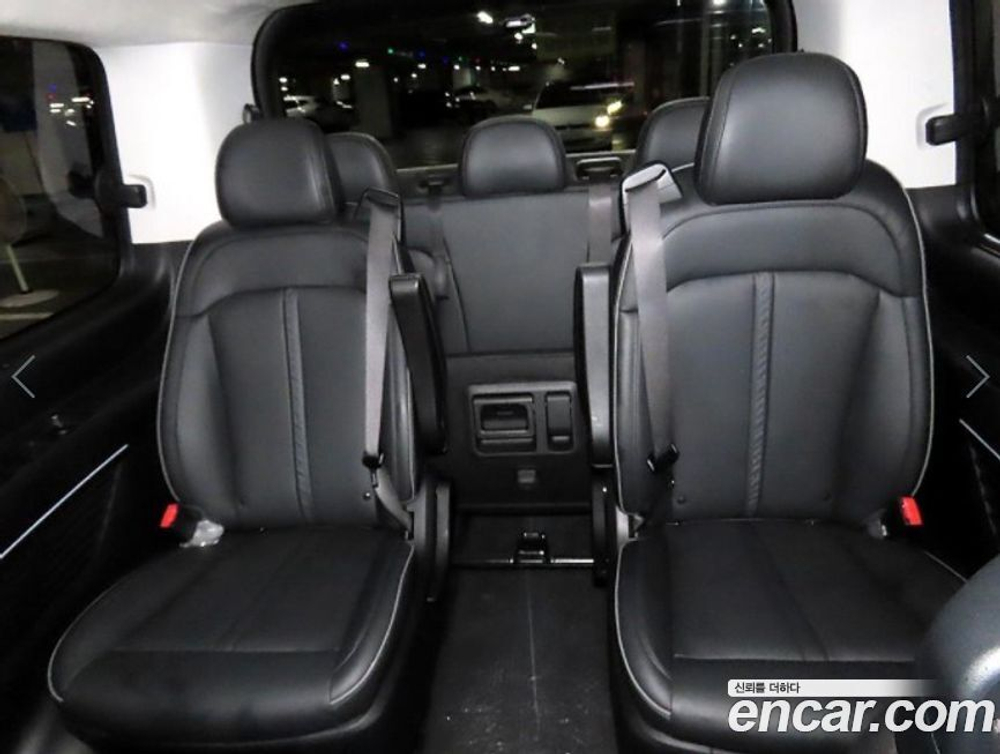 Hyundai Staria 라운지 9-и местный (11.2021)