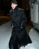 Черное пальто 