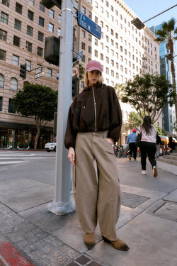 ZARA БОМБЕР ОВЕРСАЙЗ С КАПЮШОНОМ ИЗ МЯГКОЙ ТКАНИ, КОРИЧНЕВЫЙ