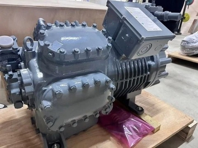 Полугерметичный поршневой компрессор Copeland D8SJ1-500X-AWM/D с мощностью 50 л.с.