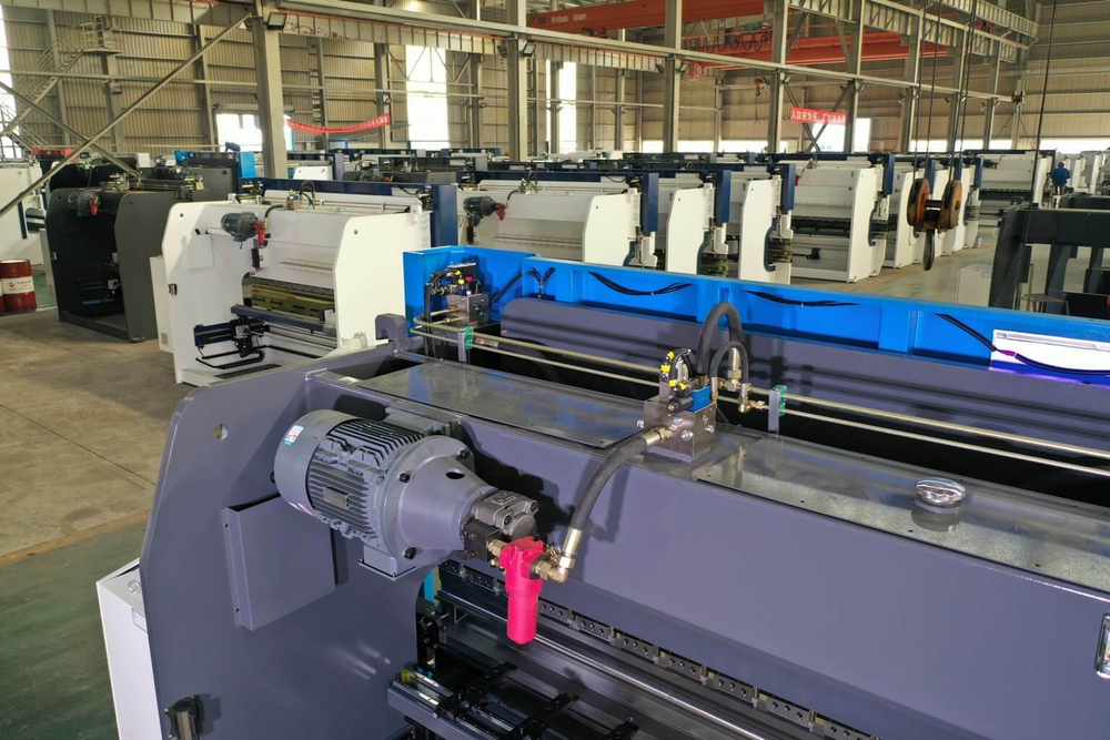 MetalTec HBС 135/2500 4+1 ЧПУ МТ-15 Листогибочный пресс с ЧПУ