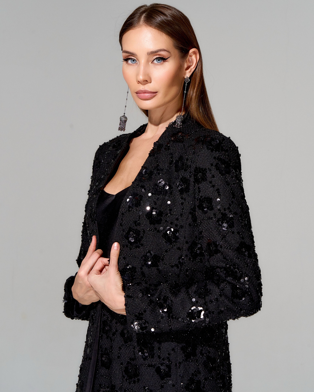 Удлиненный кардиган из премиального твида с вышивкой стеклянным бисером