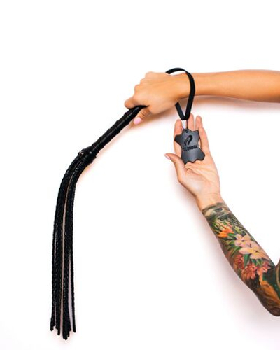 Черный плетёный флоггер Scandal из натуральной кожи - 60 см. (Цвет: черный)