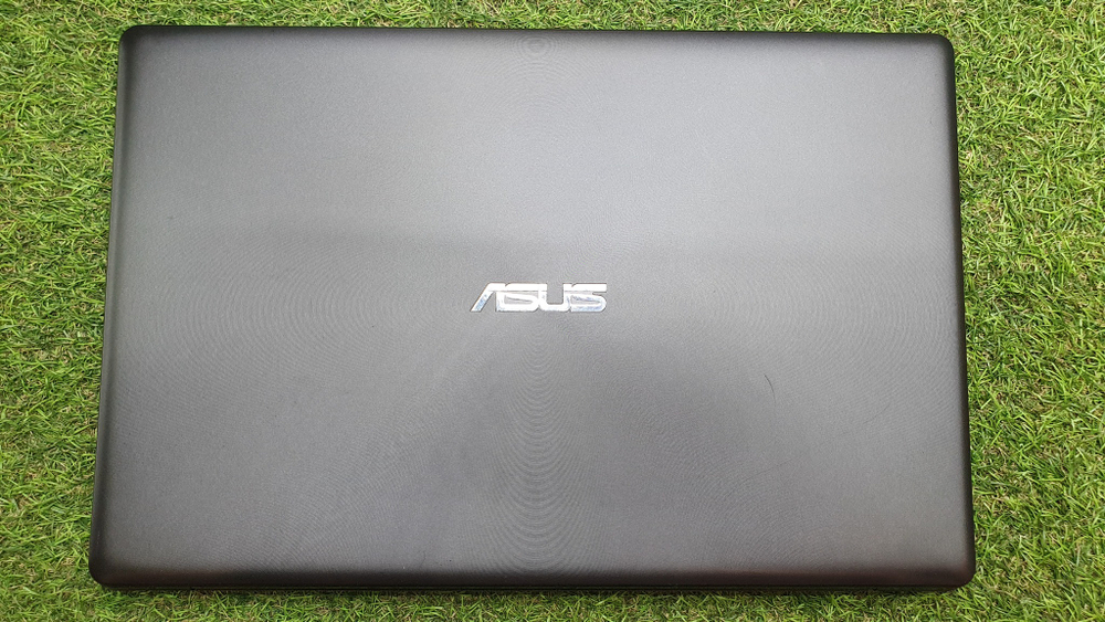 Ноутбук ASUS i3/4Gb/GT 720M 2Gb