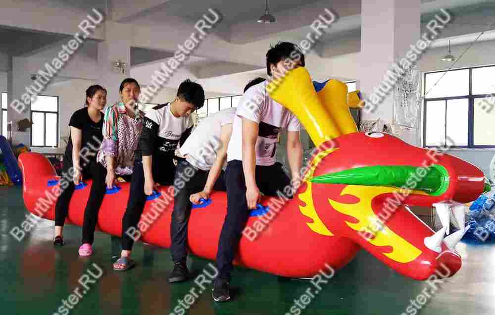 Надувная командная игра "Верхом на драконах"
