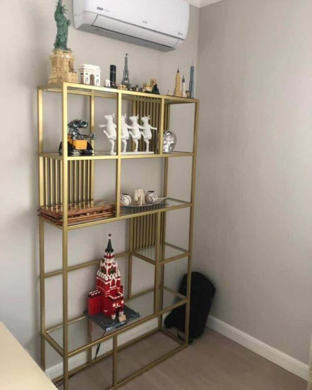 Стеллаж Gold Bunny