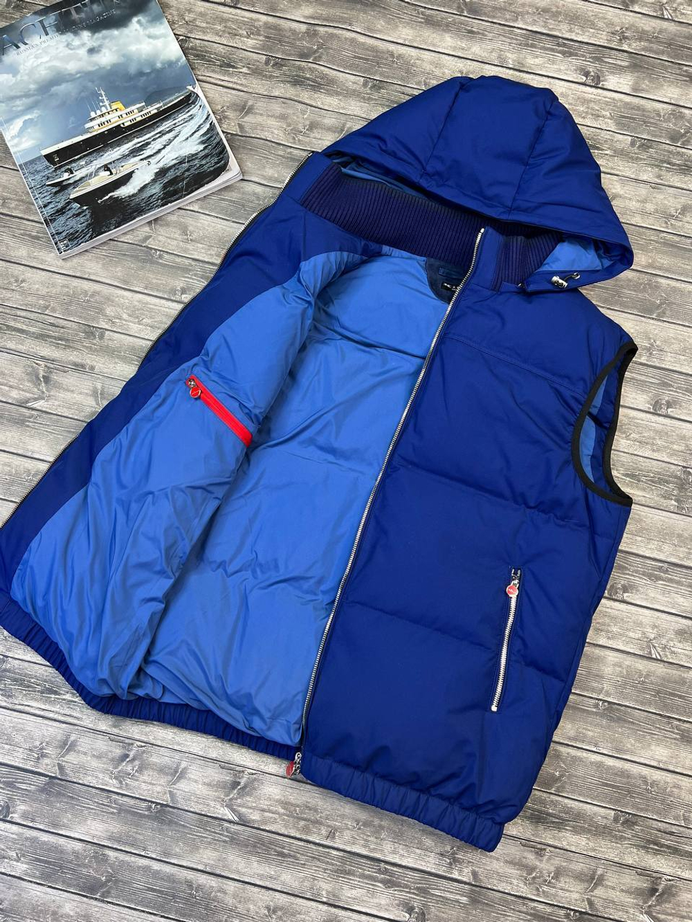 Жилет Kiton