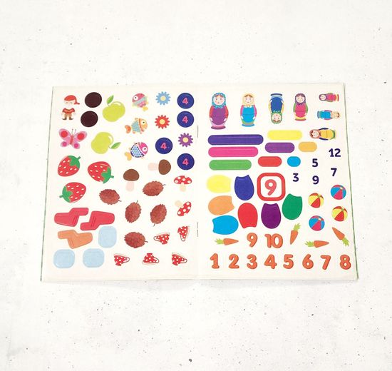 Набор развивающих книг с наклейками 3 шт