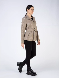 Кожаная куртка демисезонная на пуговицах с поясом