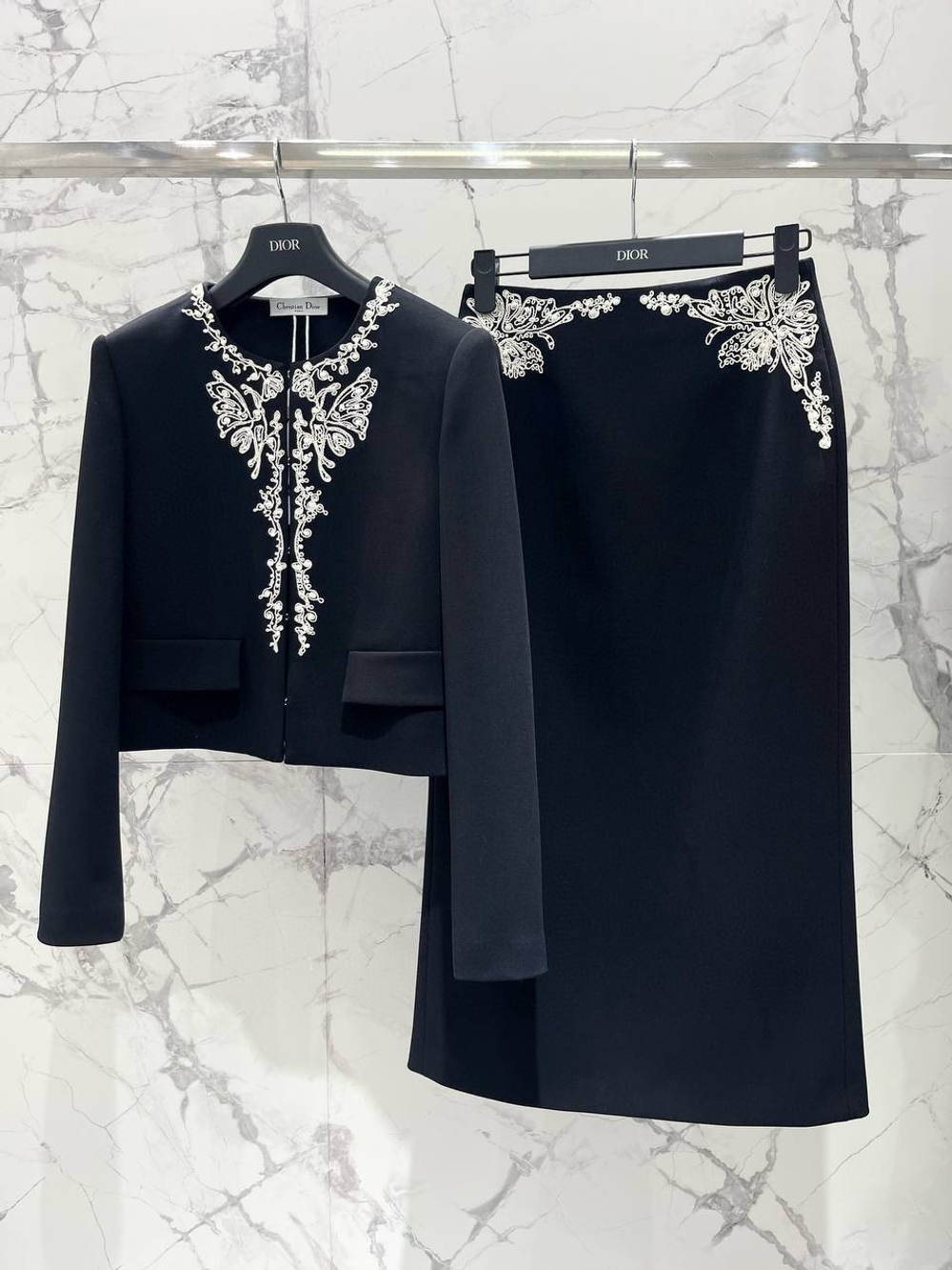 Костюм Dior
