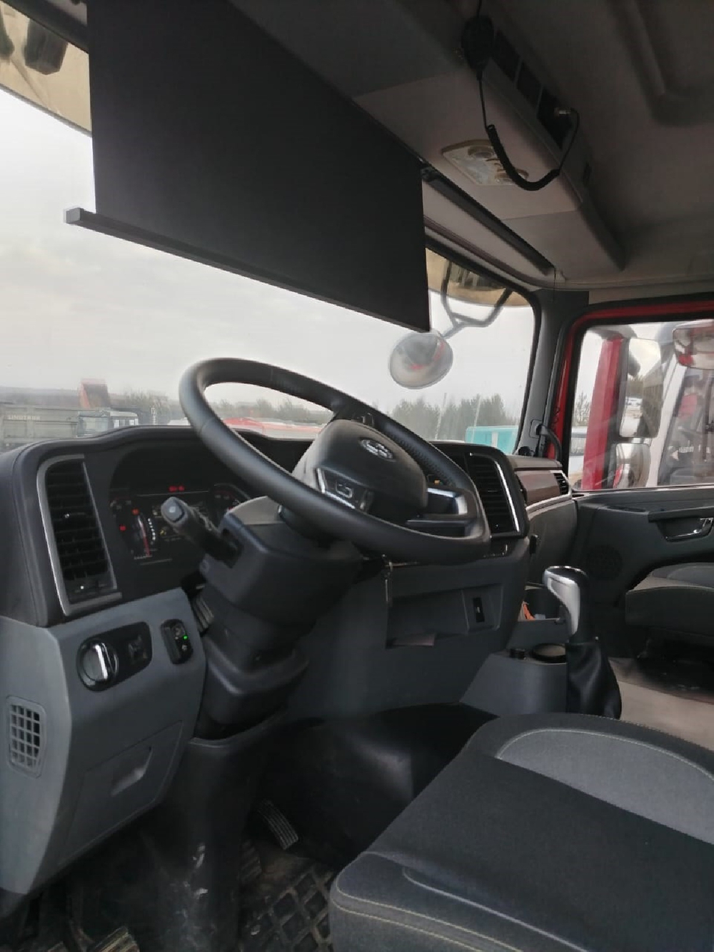 Shacman (Shaanxi) SX* 8x4 Самосвал SX331863366 (Дизельный, 12,5 л, 544 л.с., МТ)