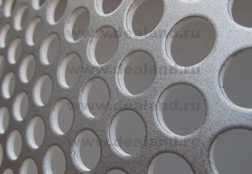 Перфорирование композитных панелей на координатно-пробивном станке