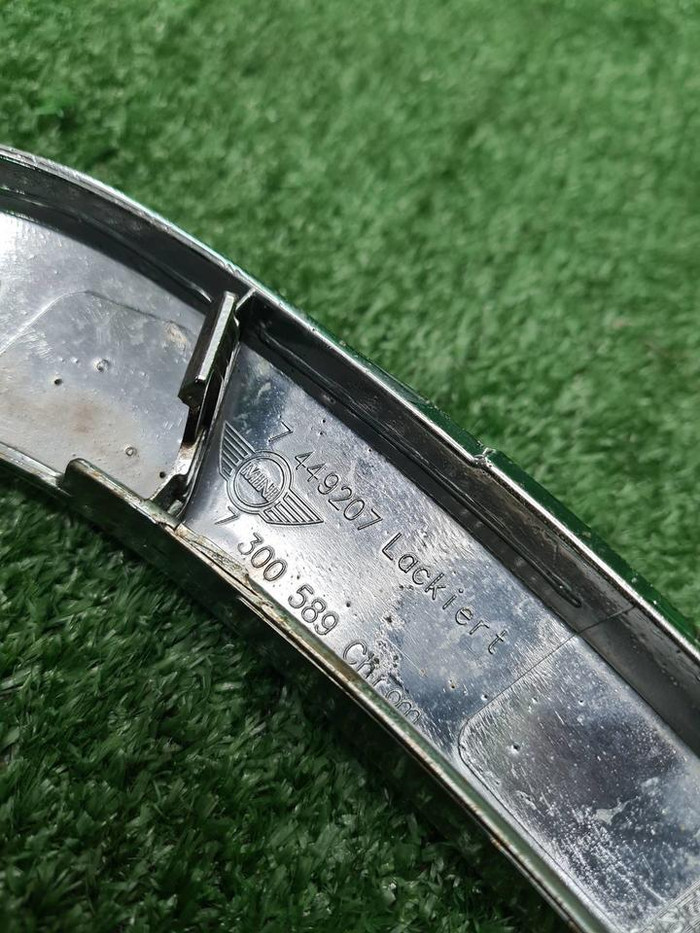 Молдинг решетки радиатора Mini Hatch F56 (13-18)