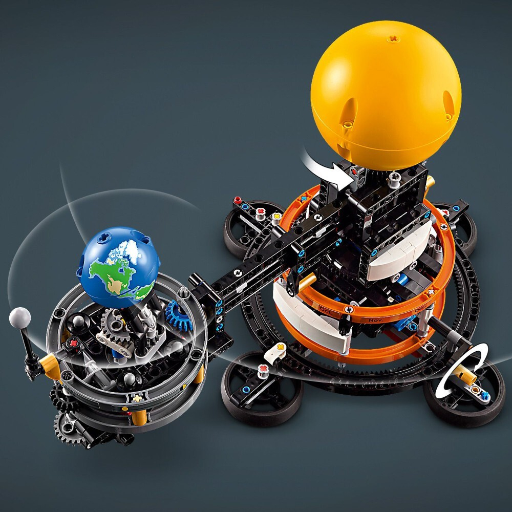 LEGO Technic — Планета Земля и Луна на орбите (42179) / артикул   42179  / GTIN 5702017584133