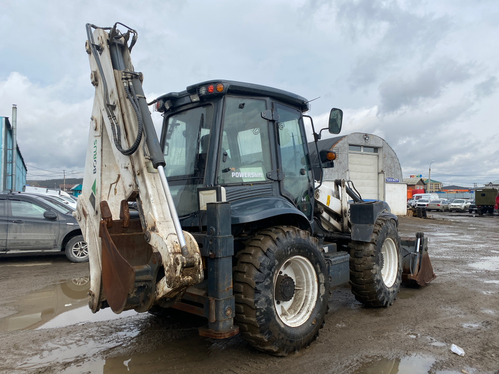 Borus BR-825 Экскаватор-погрузчик BR-825 (Дизельный, 4,8 л, 102 л.с., АТ)