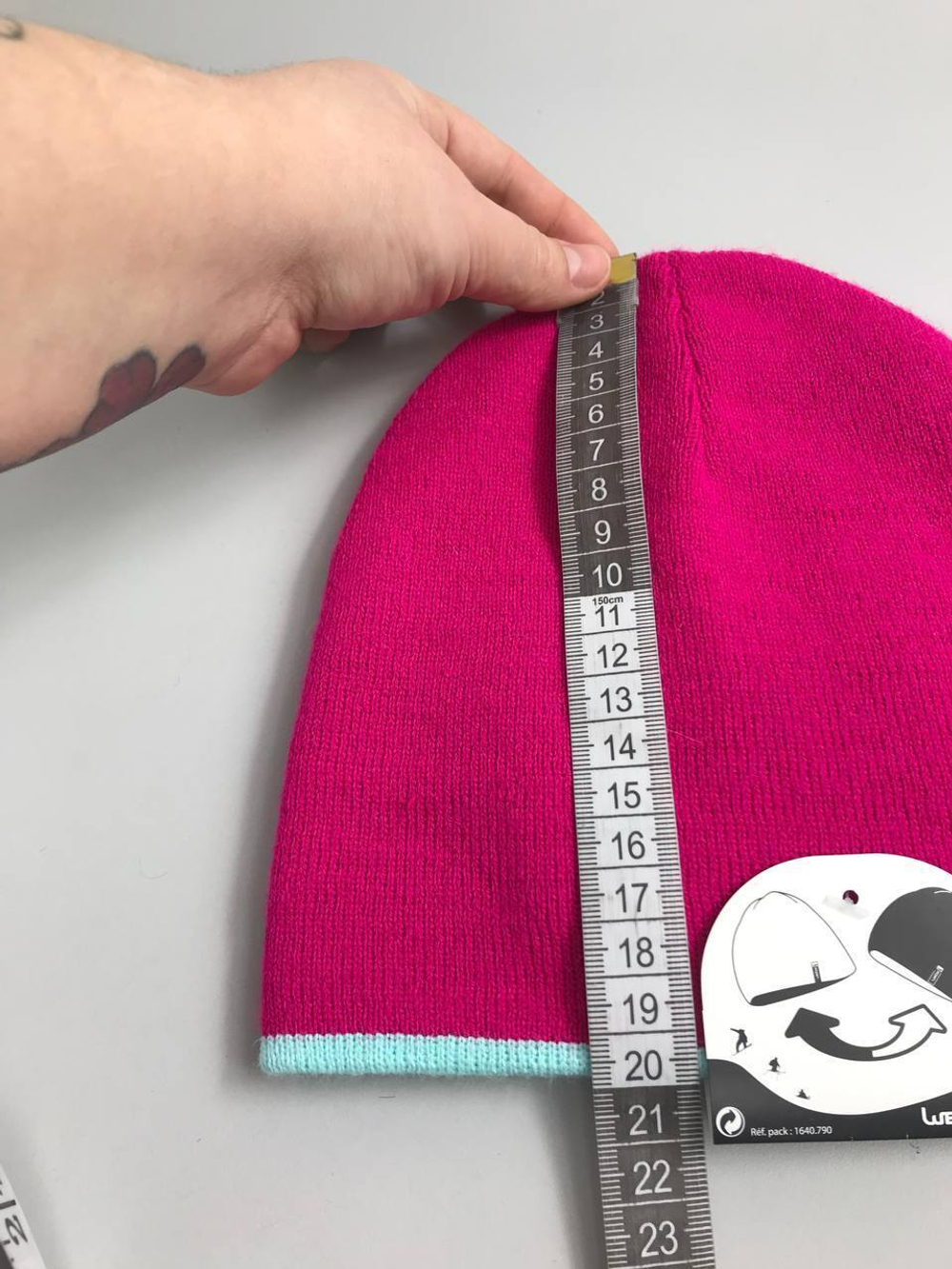 Шапка Wedze для спорта двухсторонняя, новая