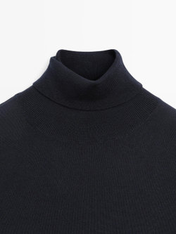 Massimo Dutti Трикотажный свитер из смесовой шерсти с высоким воротником, темно-синий