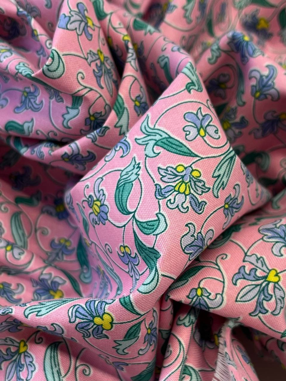 Хлопок Liberty розовый с цветочным принтом Lasenby Cotton: The London Parks Collection - Park Gates