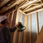 LED-прожектор Greenworks G40WLH с гибридным питанием, 40V / 220V, 1000/2000 лм, крюк для подвеса, крепление на стену, кабель 30 см, без АКБ и ЗУ (3503907)