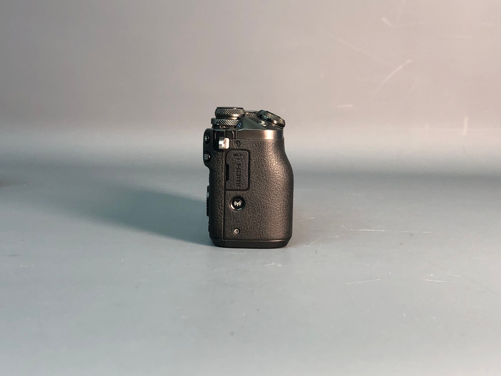 Canon EOS M6 + 15mm-45mm