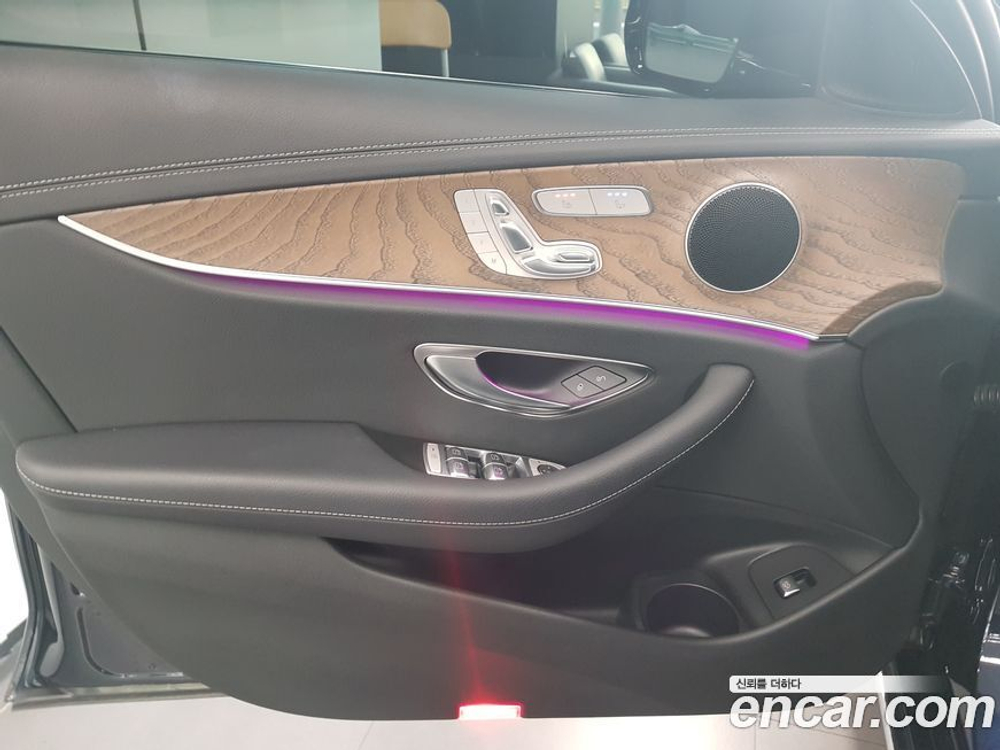 Mercedes-Benz E-Class W213 E250 Exclusive (04.2022)