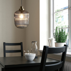 IKEA SOLKLINT  (ИКЕА СОЛКЛИНТ)  -  Подвесной светильник, латунь/серое прозрачное стекло, 22 см