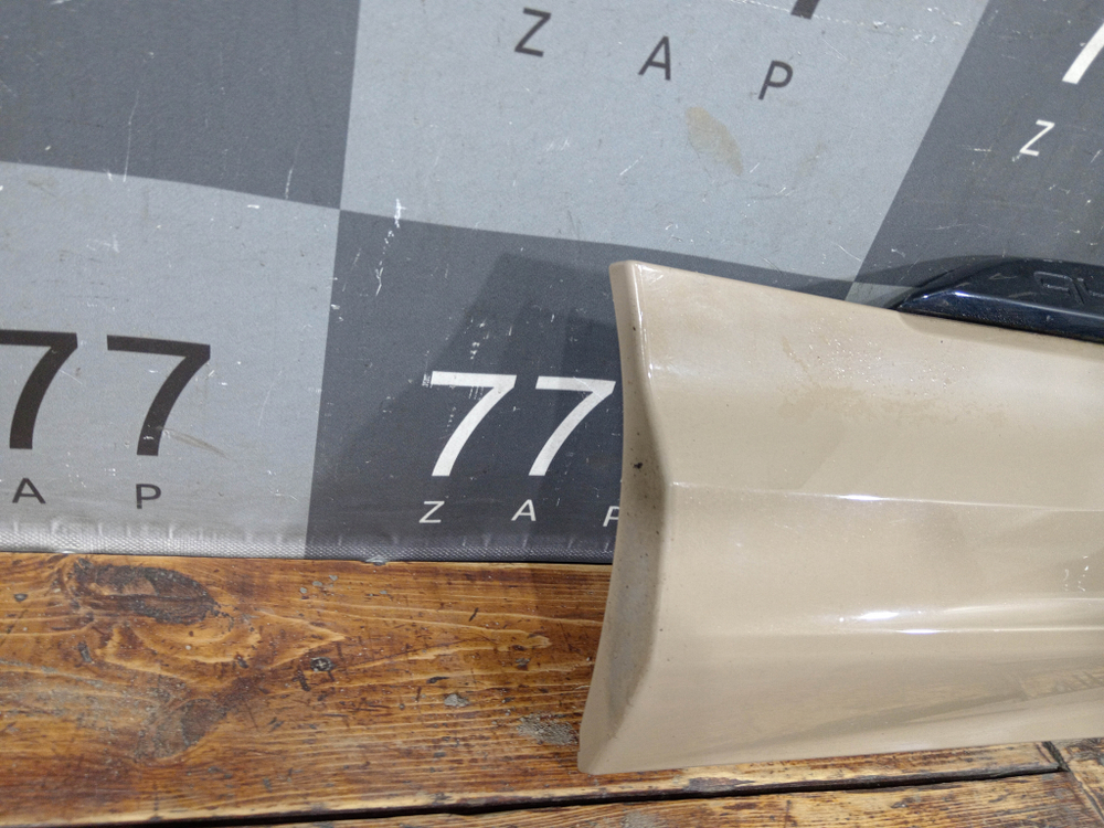 Накладка двери задней правой Audi Q7 (4M) 19-нв Б/У Оригинал 4M0853970MGRU