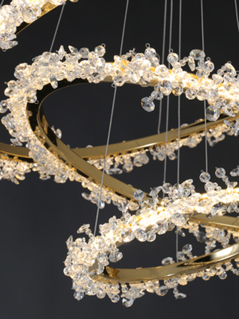 Pendant Chandelier Halo by Ligth Room