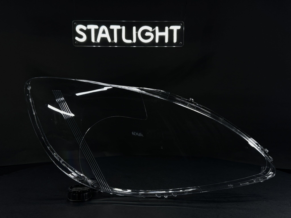 Правое стекло Mercedes Vito W639 2003-2010